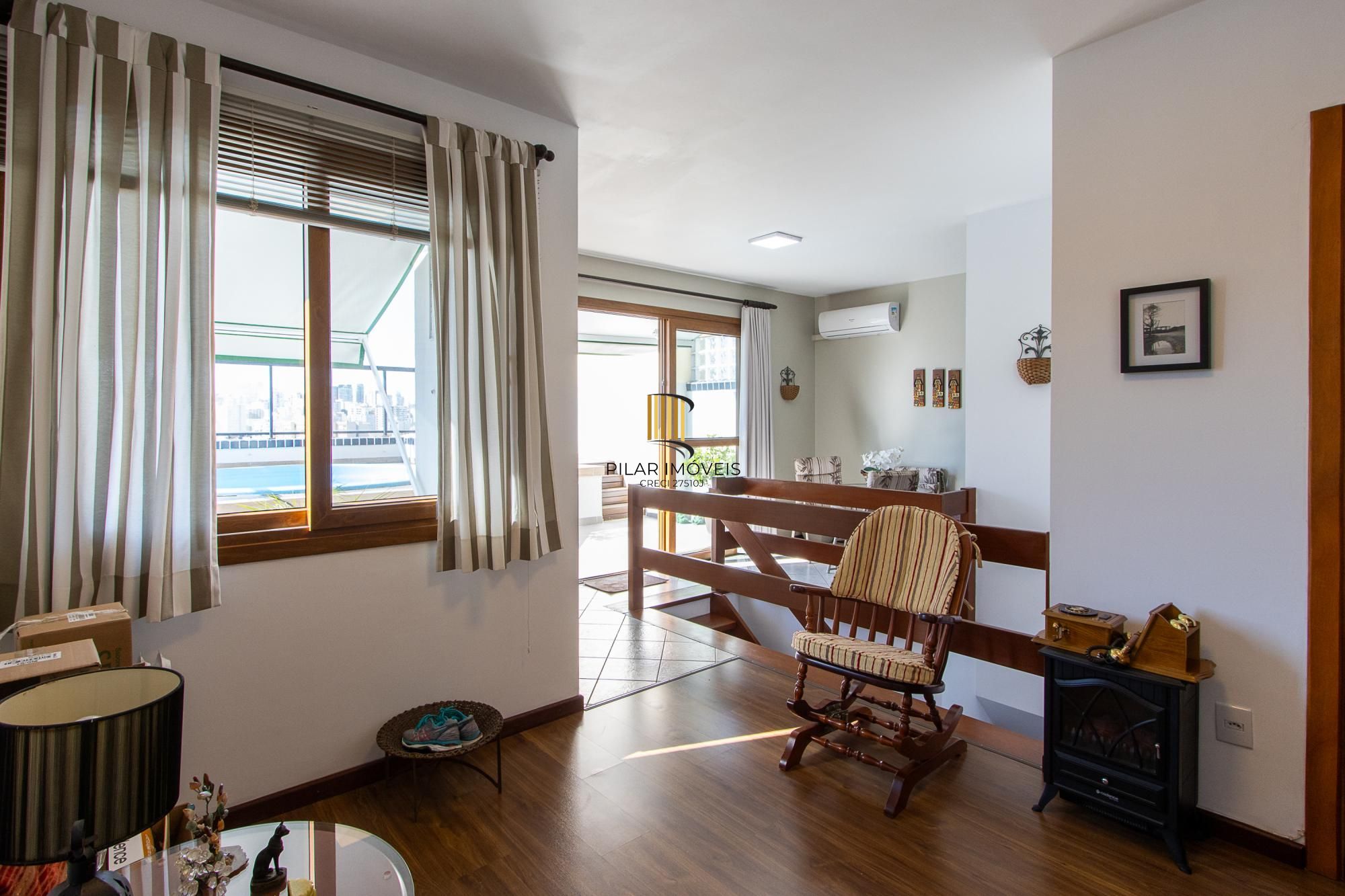 Cobertura 2 dormitórios no bairro Menino Deus