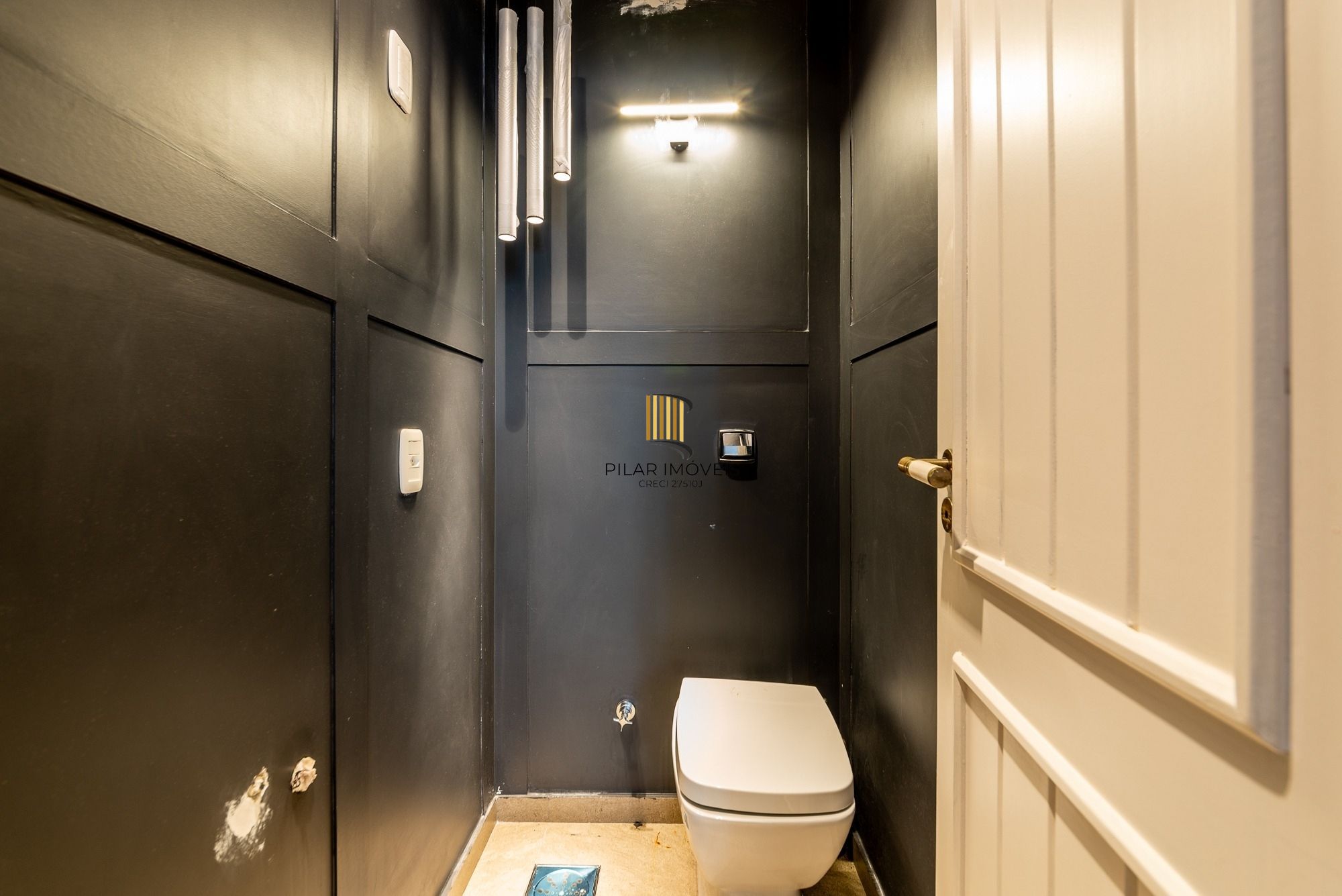 Apartamento com 147m², 3 dorm, Petrópolis