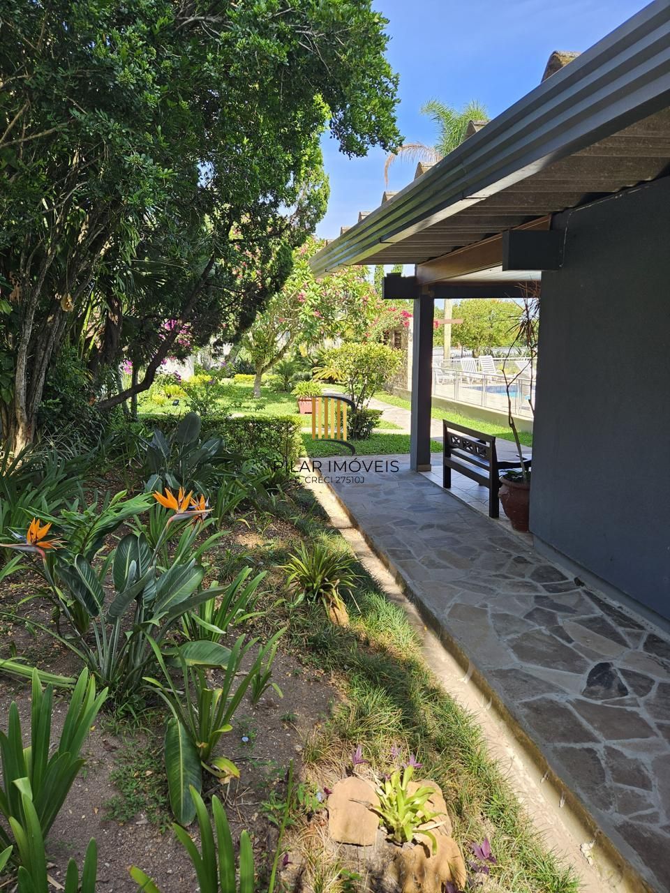 Casa em Condomínio, 03 dormitórios 04 Vagas, 229m²  na Tristeza, Porto Alegre, RS!!