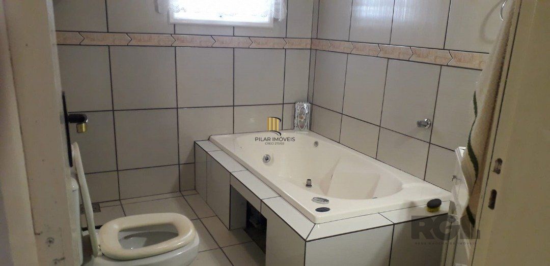 Casa 4 dormitórios no bairro Sítio São José