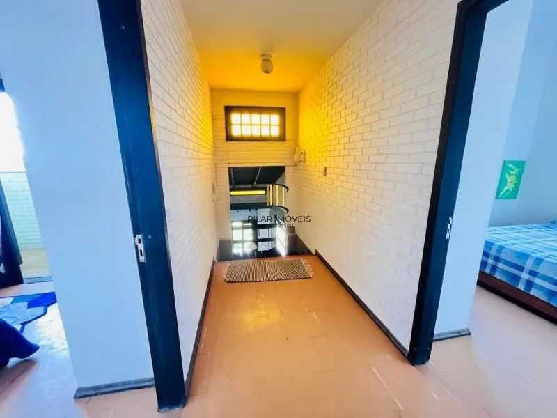 Casa 7 dormitórios no bairro Litoral