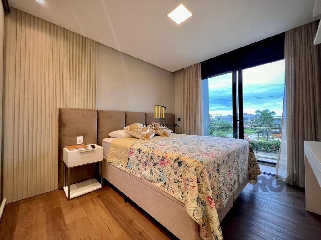 Casa de Condomínio 5 dormitórios no bairro Santa Luzia