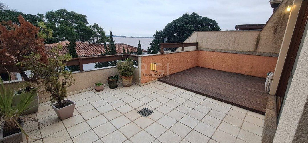 Casa de Condomínio 4 dormitórios no bairro Vila Conceição