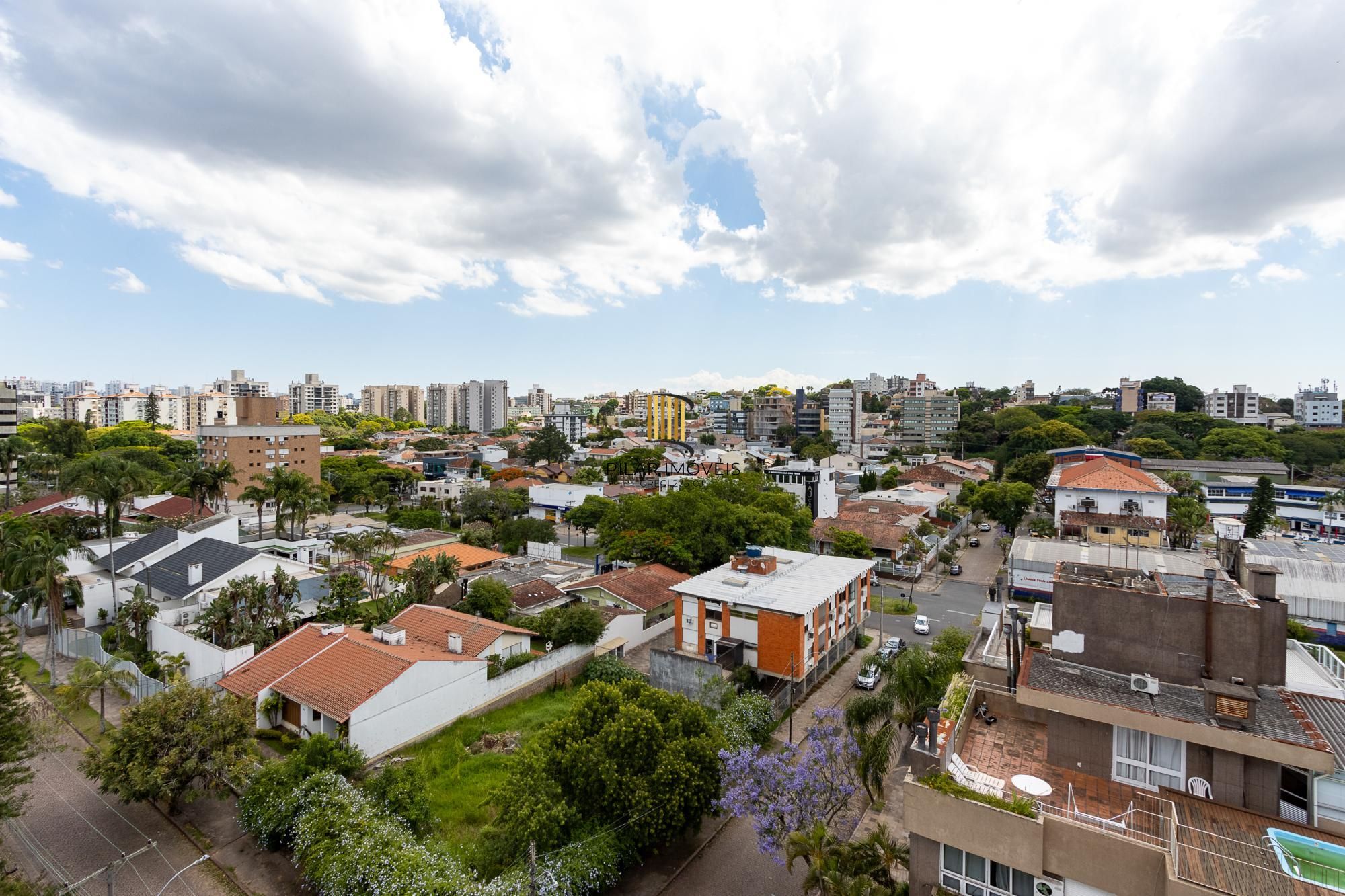 Apartamento de 3 dormitórios, 3 suítes, e 4 vagas, no bairro Jardim Lindoia