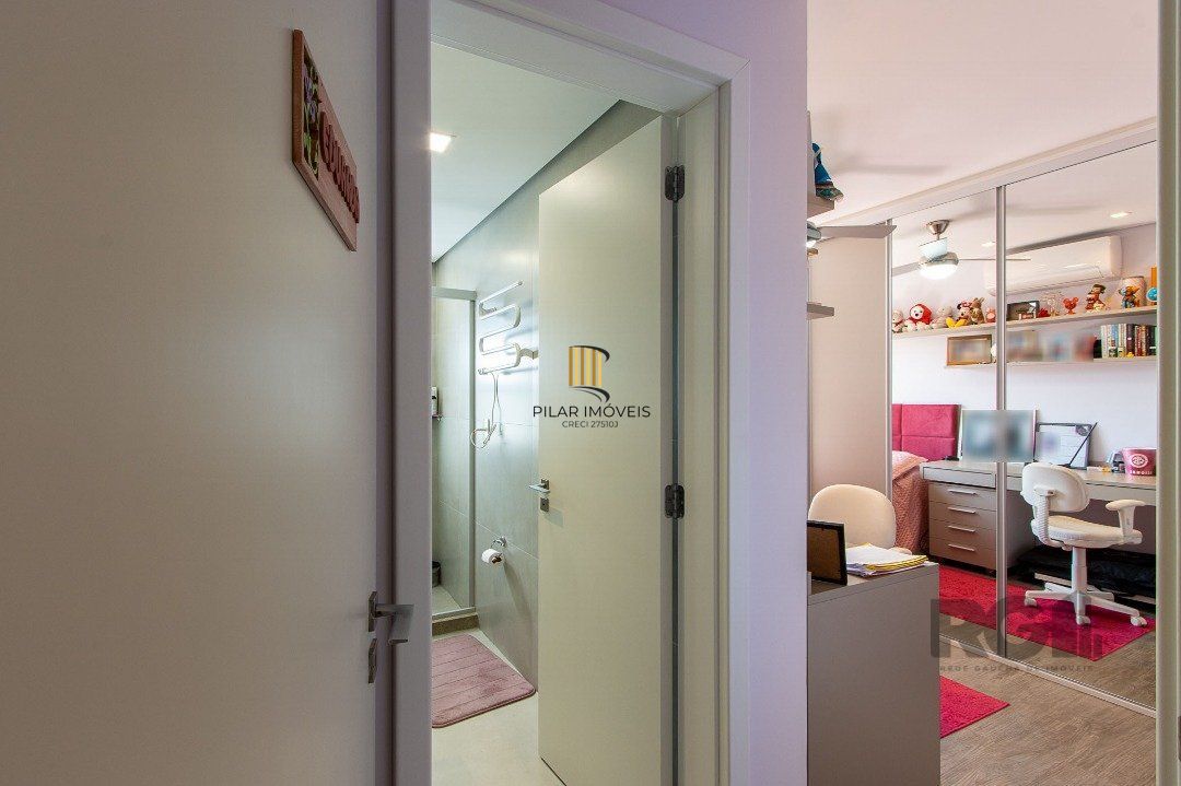 Apartamento 3 dormitórios no bairro Menino Deus
