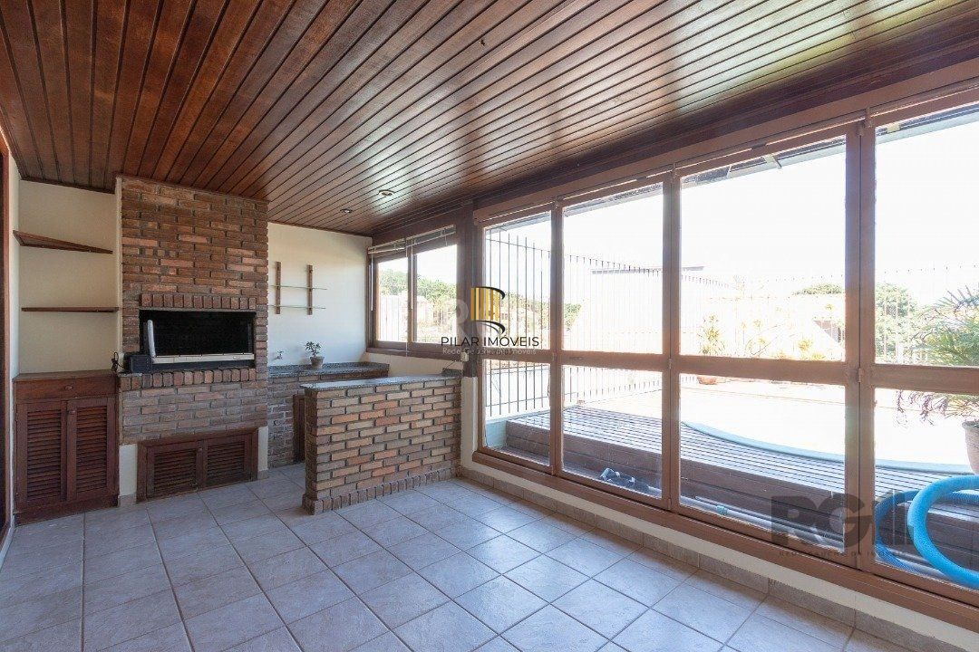 Casa em condomínio fechado para venda no bairro Jardim Isabel, com aproximadamente 197m² de área privativa,.