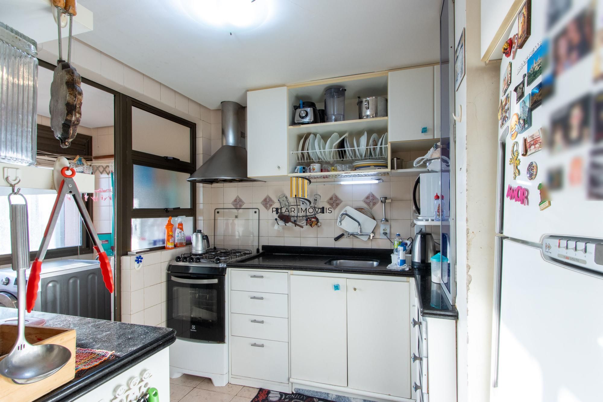 Luagge vende Ap 3 Dorm. de frente para o Marinha.