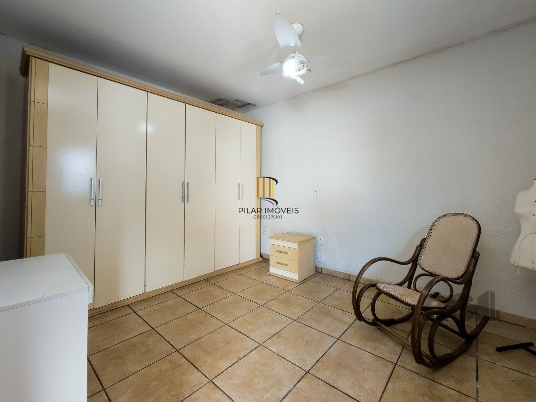 Casa 4 dormitórios no bairro Glória