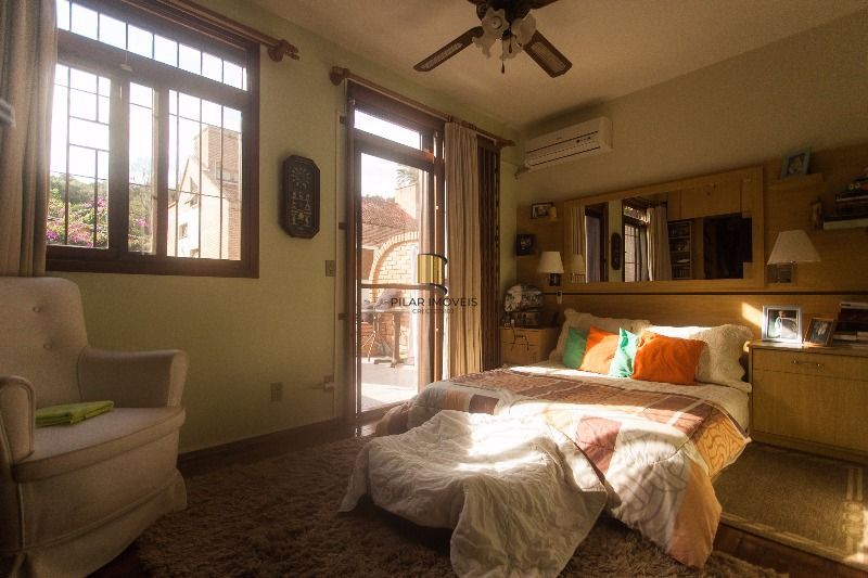 Casa Condominio para Venda - 170m², 3 dormitórios, sendo 1 suites, 2 vagas - Cavalhada