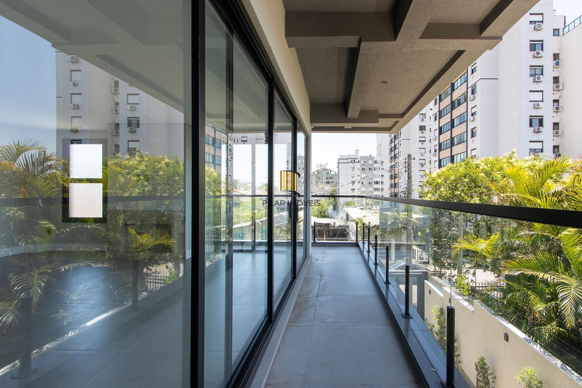 Casa em condomínio com conforto e exclusividade no bairro Tristeza