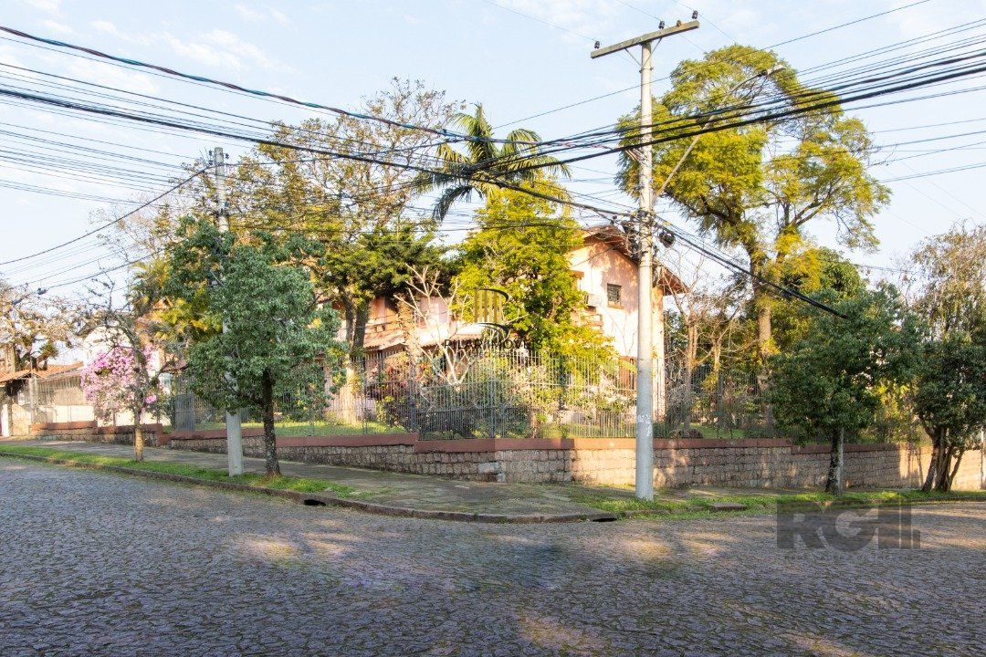 Casa 4 dormitórios no bairro Cristal