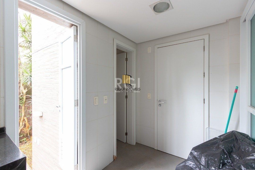 Apartamento 3 Dormitório(s) Bairro Cristal