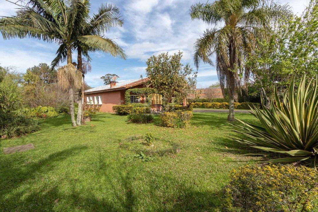 Casa para Venda - 379m², 4 dormitórios, sendo 2 suites, 3 vagas - Ponta Grossa - Pilar Imóveis