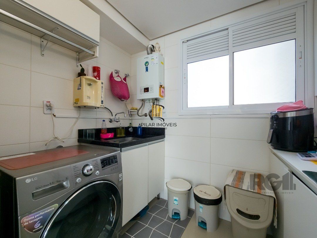 Apartamento 3 dormitórios no bairro Camaquã