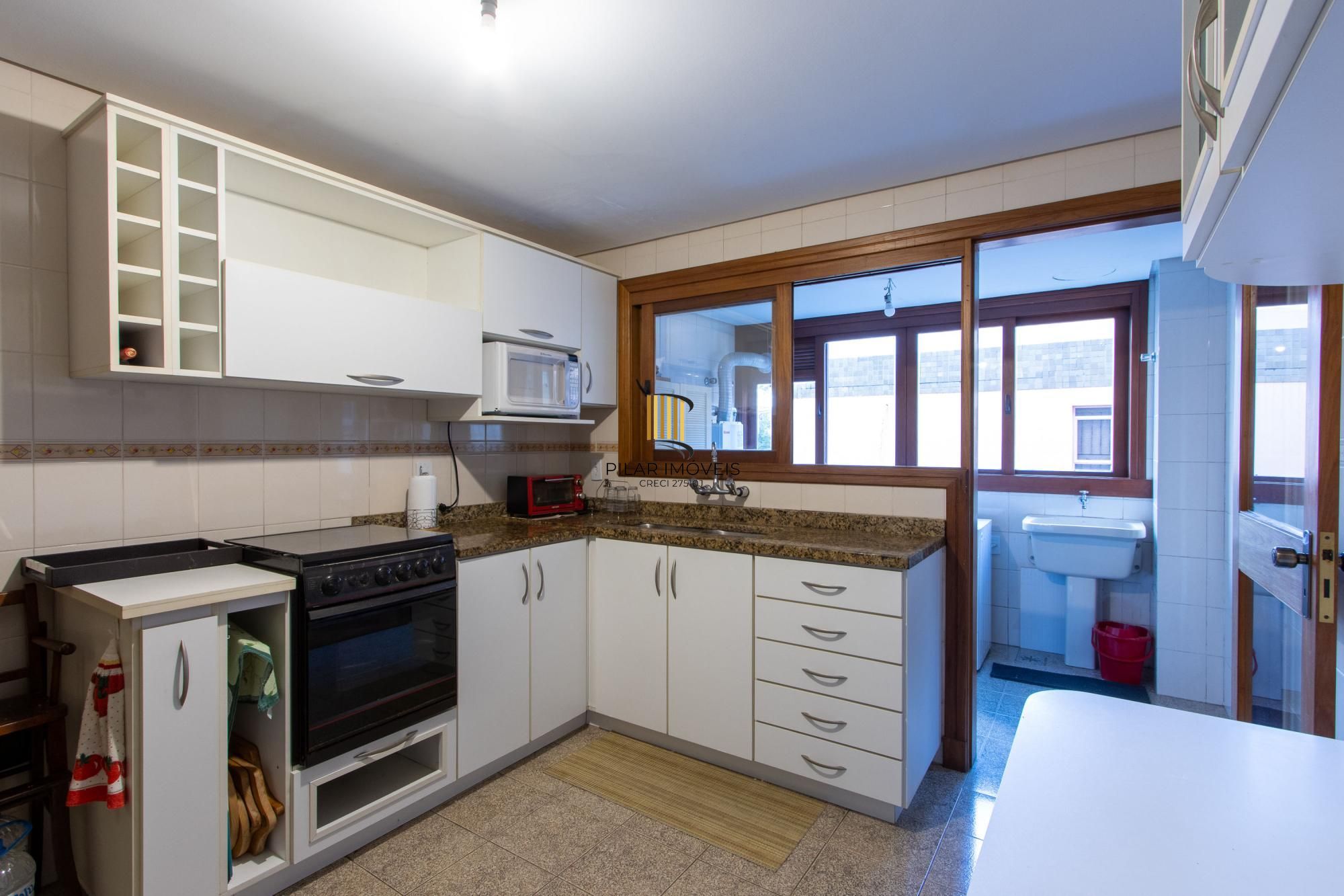 Apartamento de 3 dormitórios próximo a Encol
