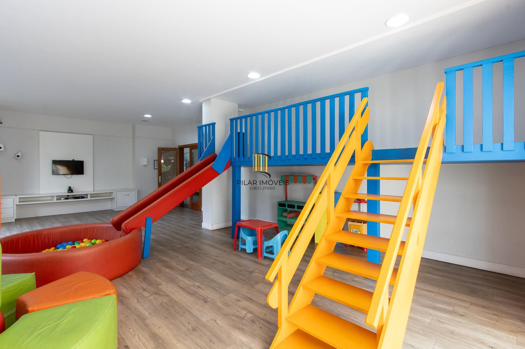 Apartamento 3 quartos, 139,64m² privativos, 2 vagas - Bairro Menino Deus