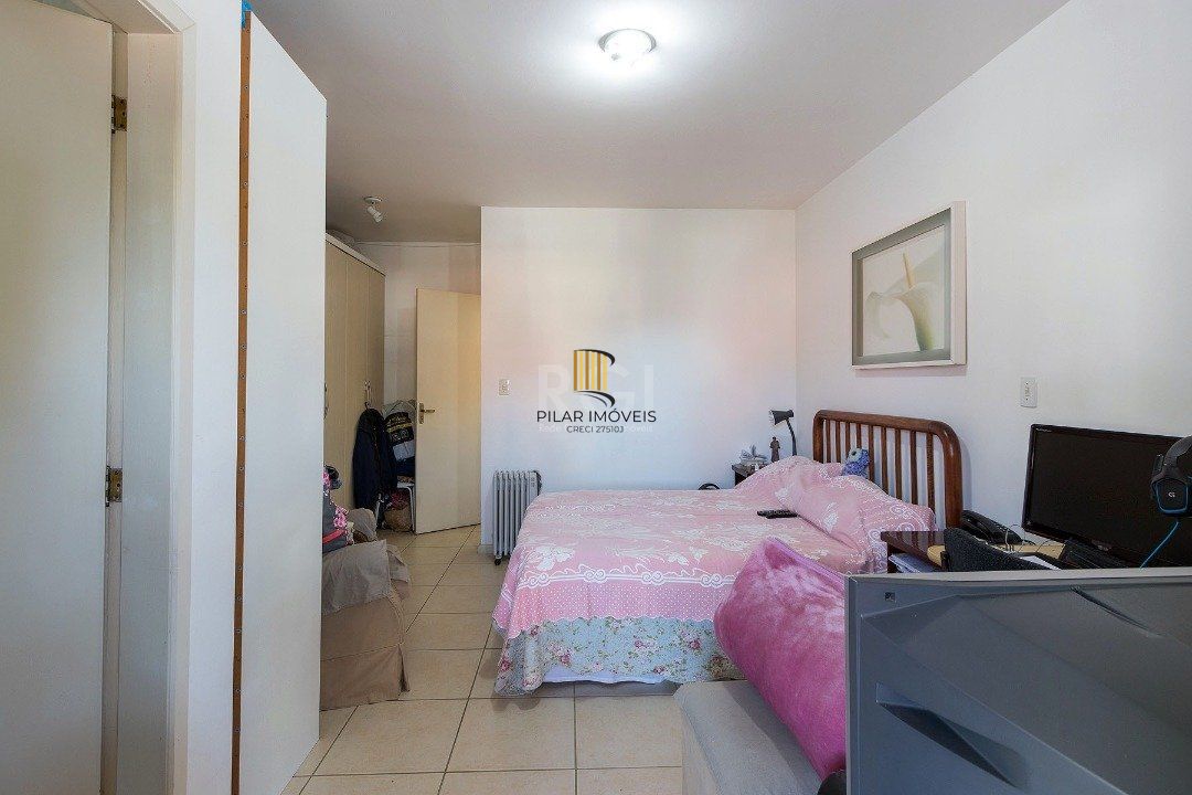 Casa para Venda - 124m², 2 dormitórios, sendo 1 suites, 2 vagas - Hípica