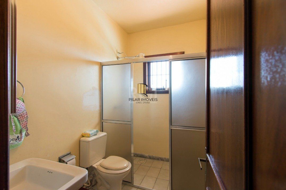 Casa para Venda - 336.21m², 3 dormitórios, sendo 1 suites, 3 vagas - Nonoai