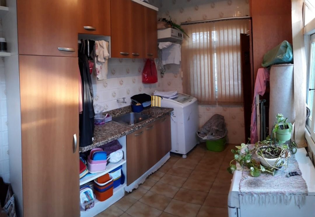 Casa para Venda - 150m², 4 dormitórios, Tristeza