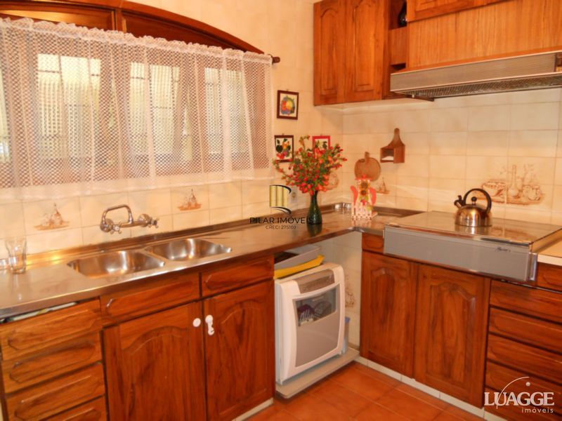 Casa 3 dormitórios no bairro Santa Tereza