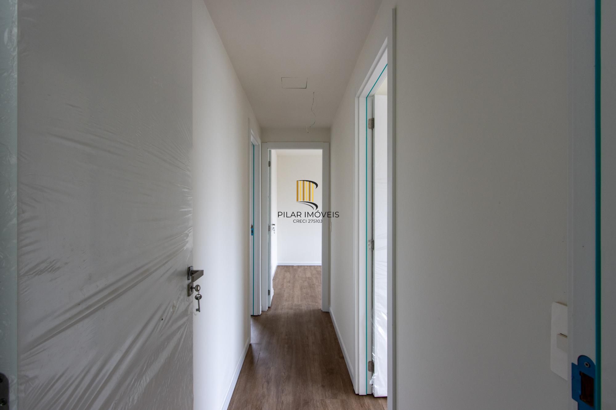 Infra Completa 3 Dormitórios sendo 1 suíte 1 Banheiro social acesso para os dois quartos. churrasqueira e lareira.