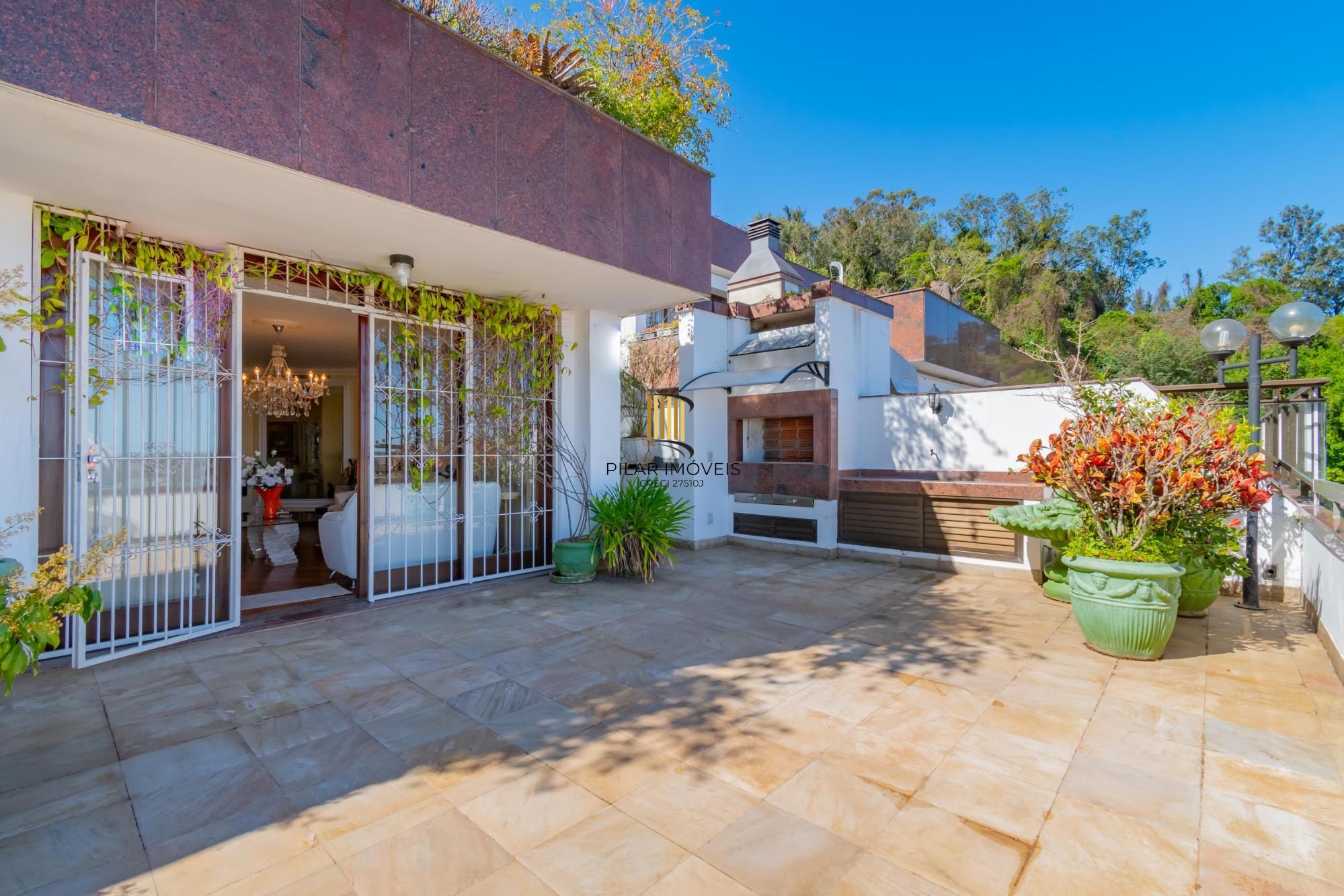 Cobertura horizontal, alto padrão, bairro Santa Tereza, 341m²  área privativa, 02 vagas garagem!