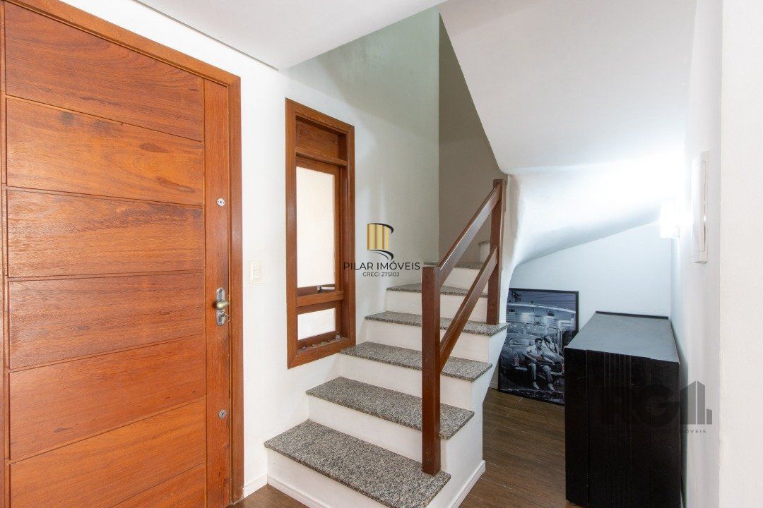 Casa para Venda - 135m², 3 dormitórios, sendo 1 suites, Hípica