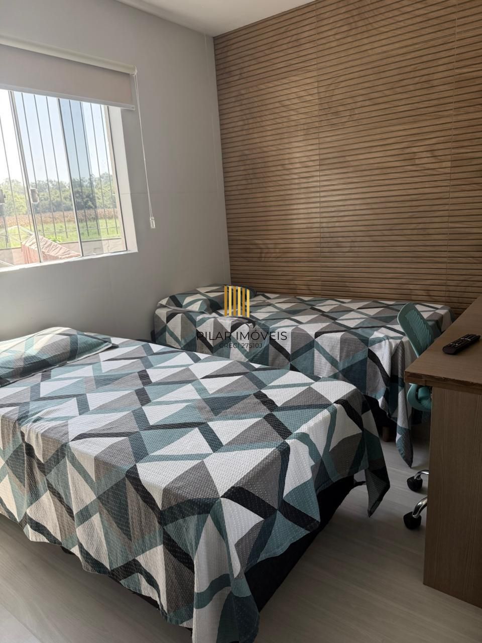 Casa 2 dormitórios no bairro Hípica