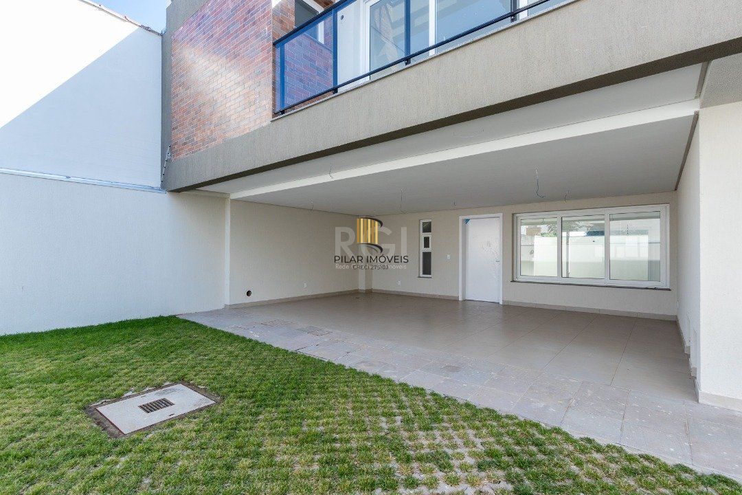 Casa Condominio para Venda - 306.18m², 3 dormitórios, sendo 3 suites, 3 vagas - Vila Assunção