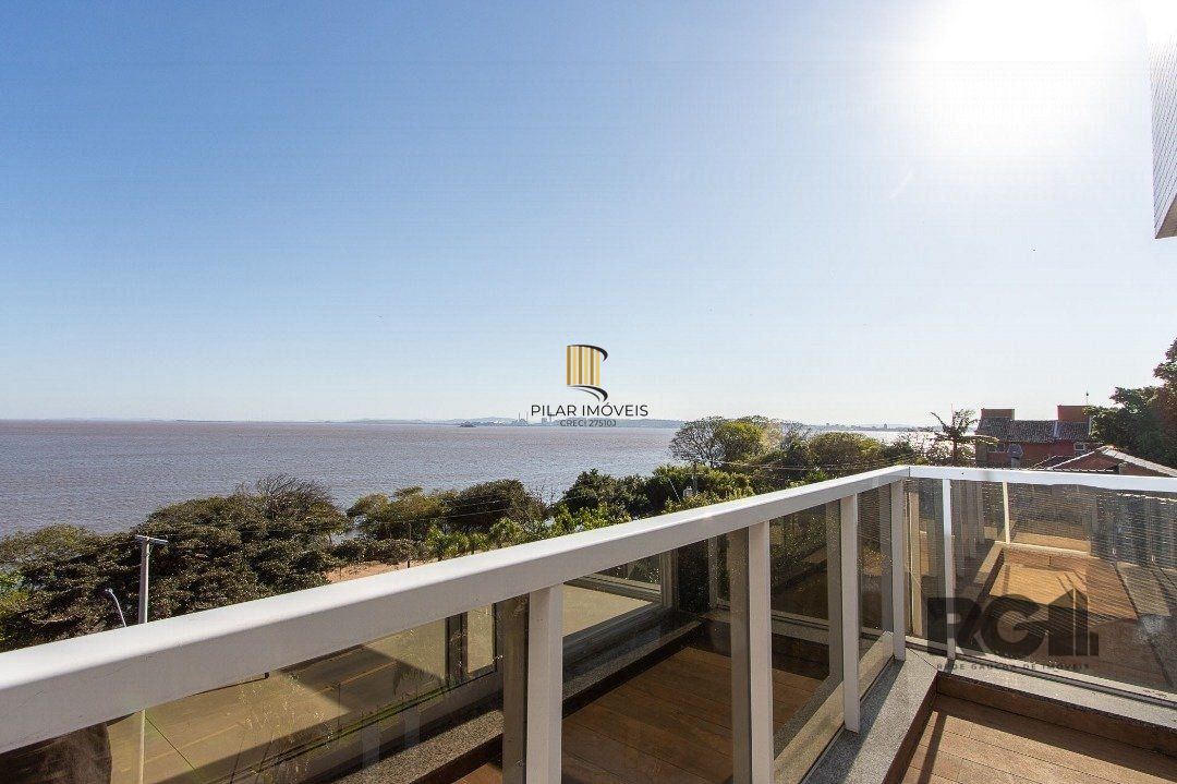 Cobertura alto padrão, no melhor bairro da Zona Sul de Porto Alegre, a Vila Assunção,  3 suítes