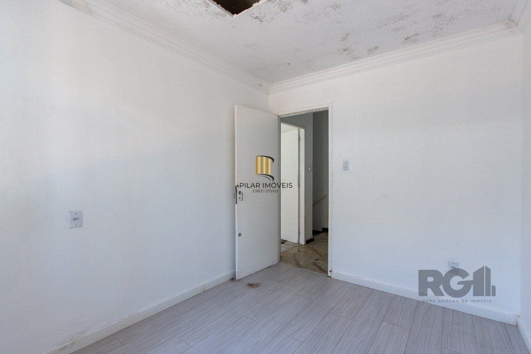 Casa 3 dormitórios no bairro Floresta