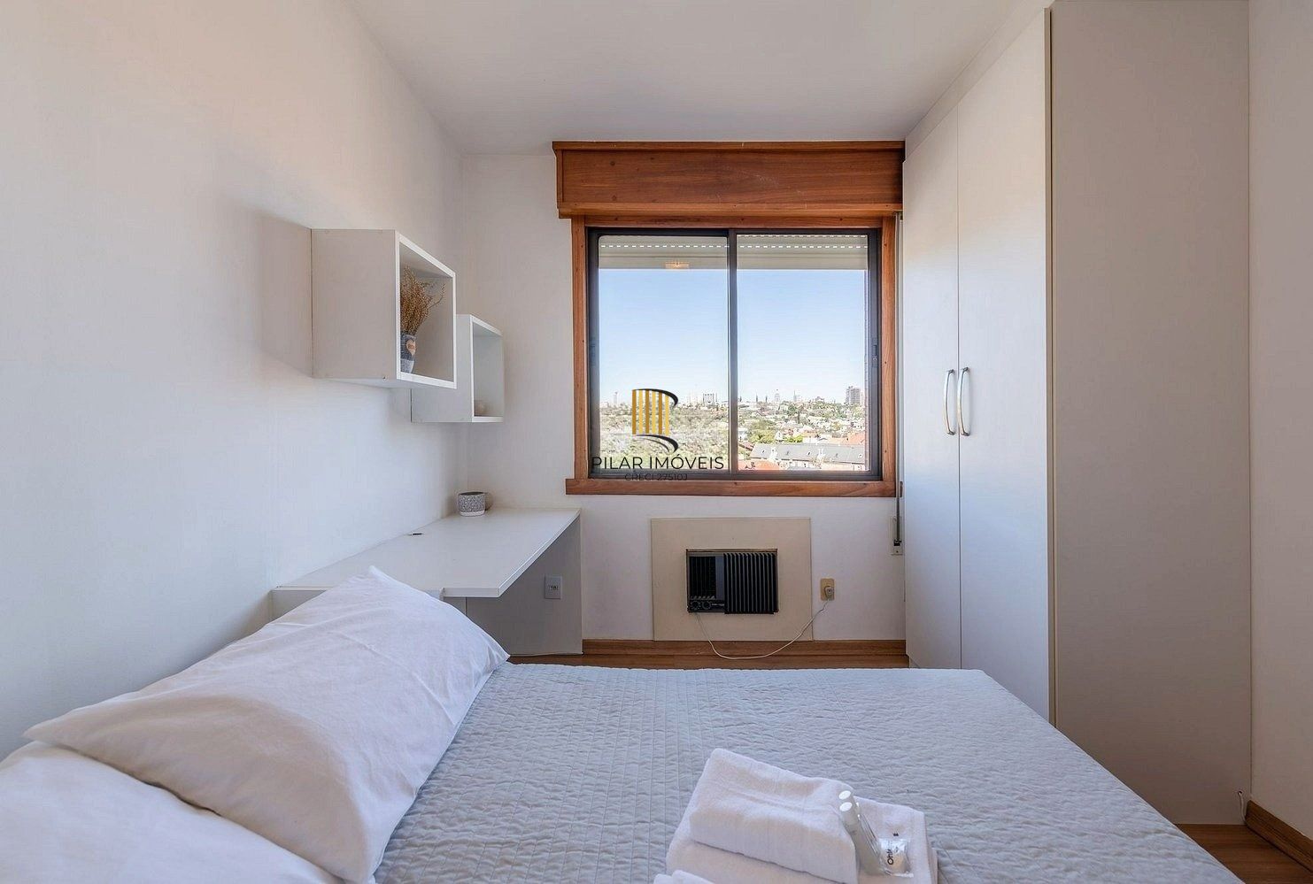 Apartamento de 2 dormitórios sendo 1 suíte e 1 vaga