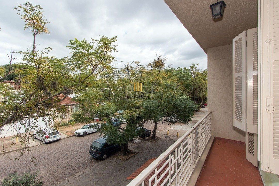 Apartamento para Venda - 132m², 3 dormitórios, 1 vaga - Glória