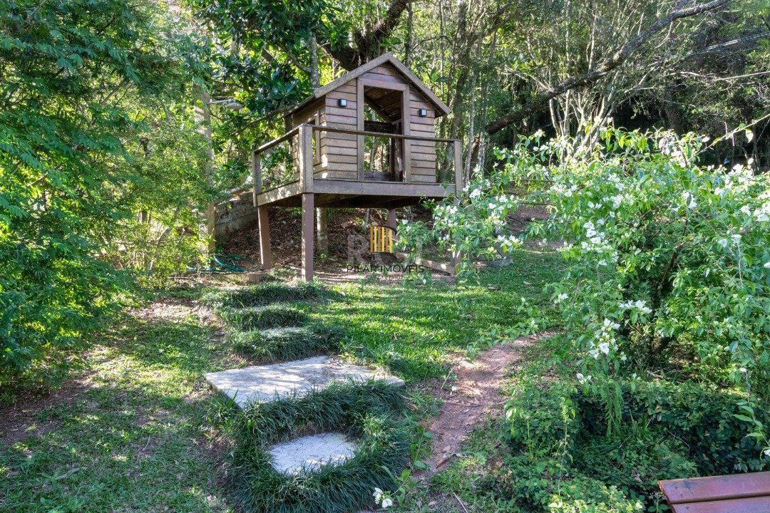 Casa Condominio para Venda - 280m², 3 dormitórios, sendo 1 suites, 4 vagas - Campo Novo