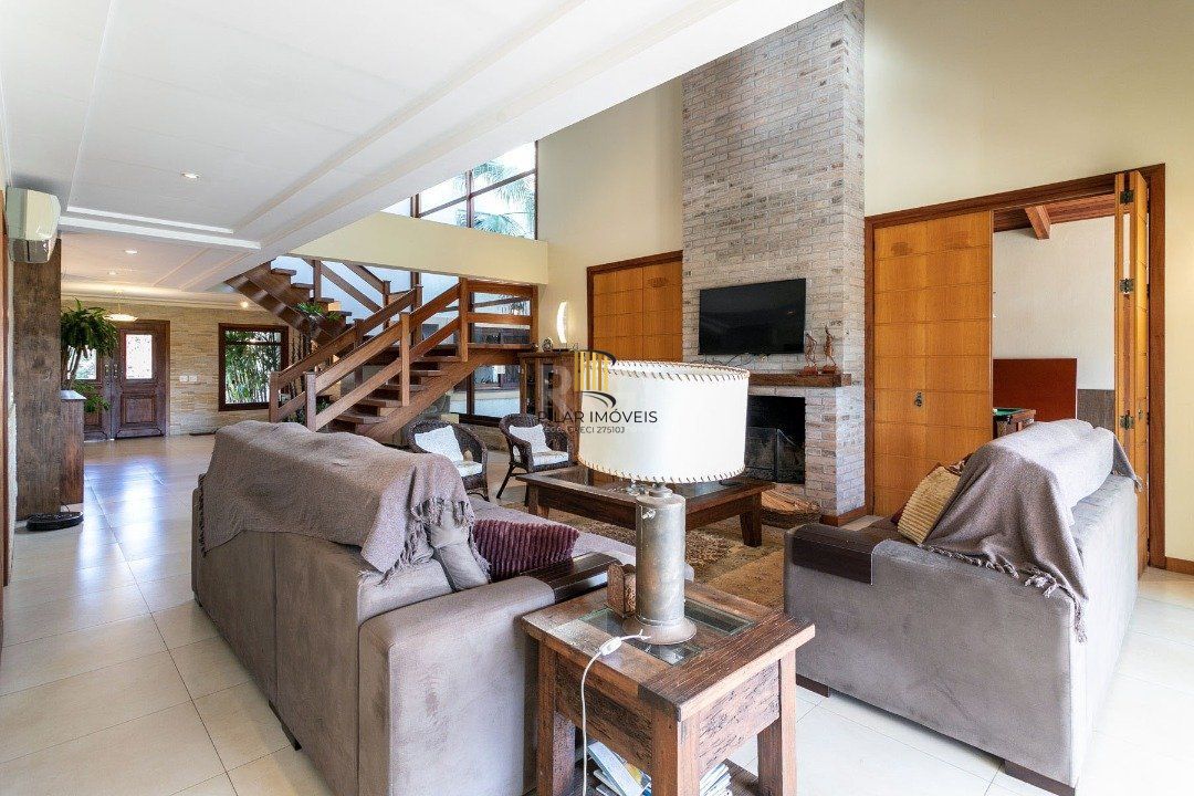 Casa Condominio para Venda - 670m², 5 dormitórios, sendo 5 suites, 4 vagas - Terra Ville