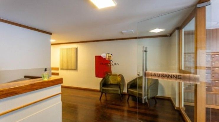 Apartamento amplo e bem localizado no Menino Deus!!