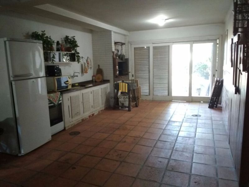 Casa para Venda - 350m², 3 dormitórios, 4 vagas - Vila Assunção