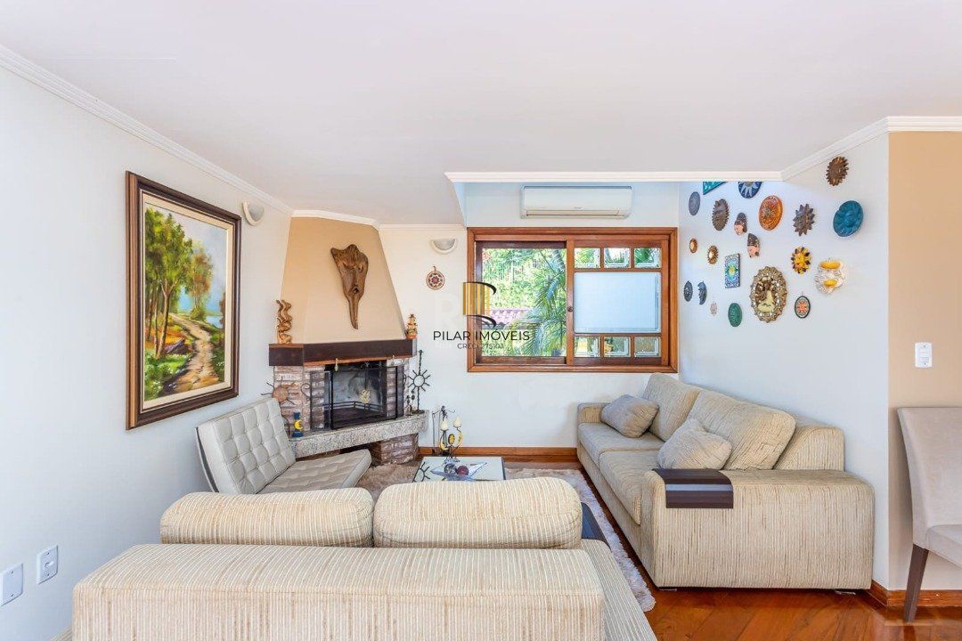 Casa 3 dormitórios no bairro Teresópolis