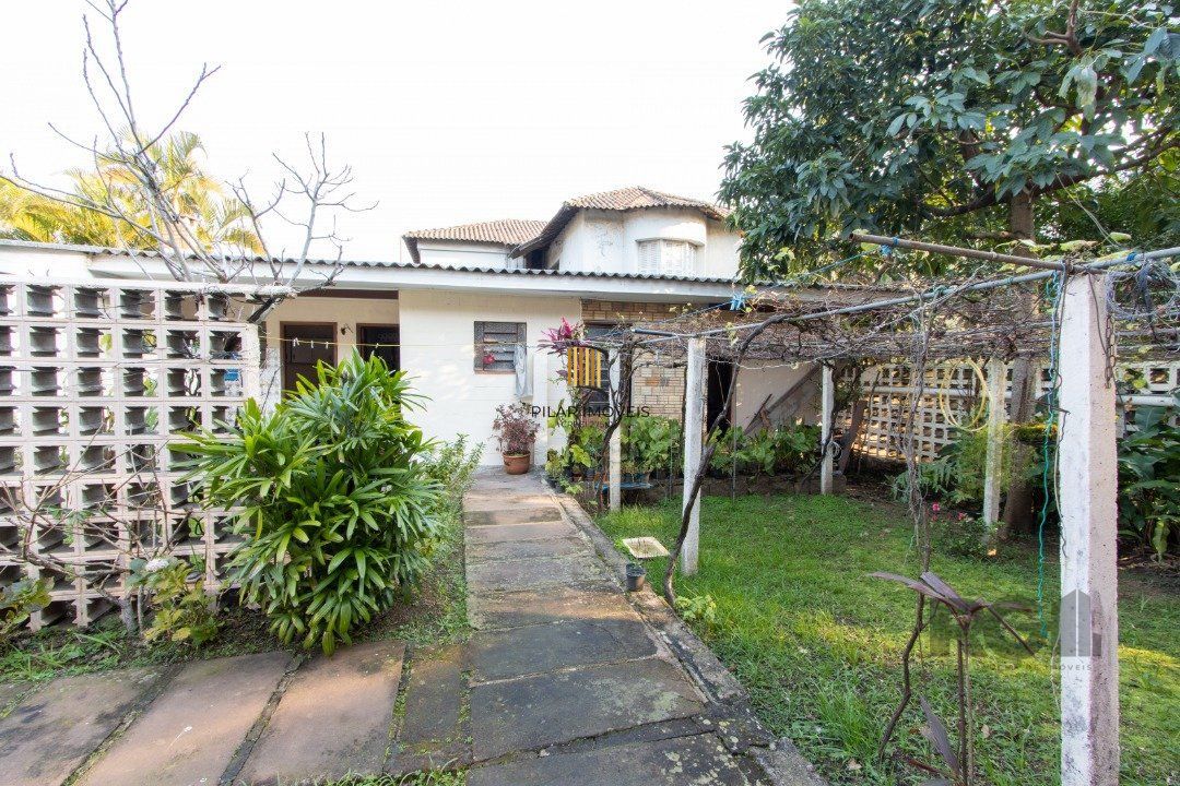 Casa 4 dormitórios no bairro Cristal
