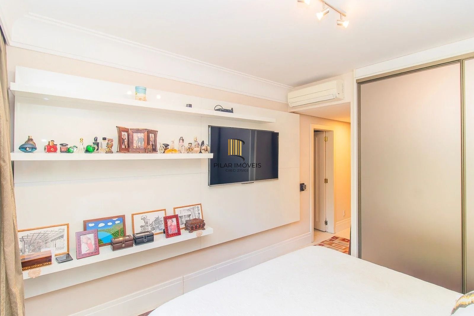 Cobertura à venda no bairro Bela Vista, 4 dormitórios e 3 vagas de garagem