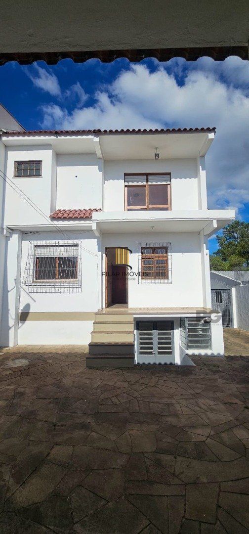 Casa 4 dormitórios no bairro Jardim Sabará