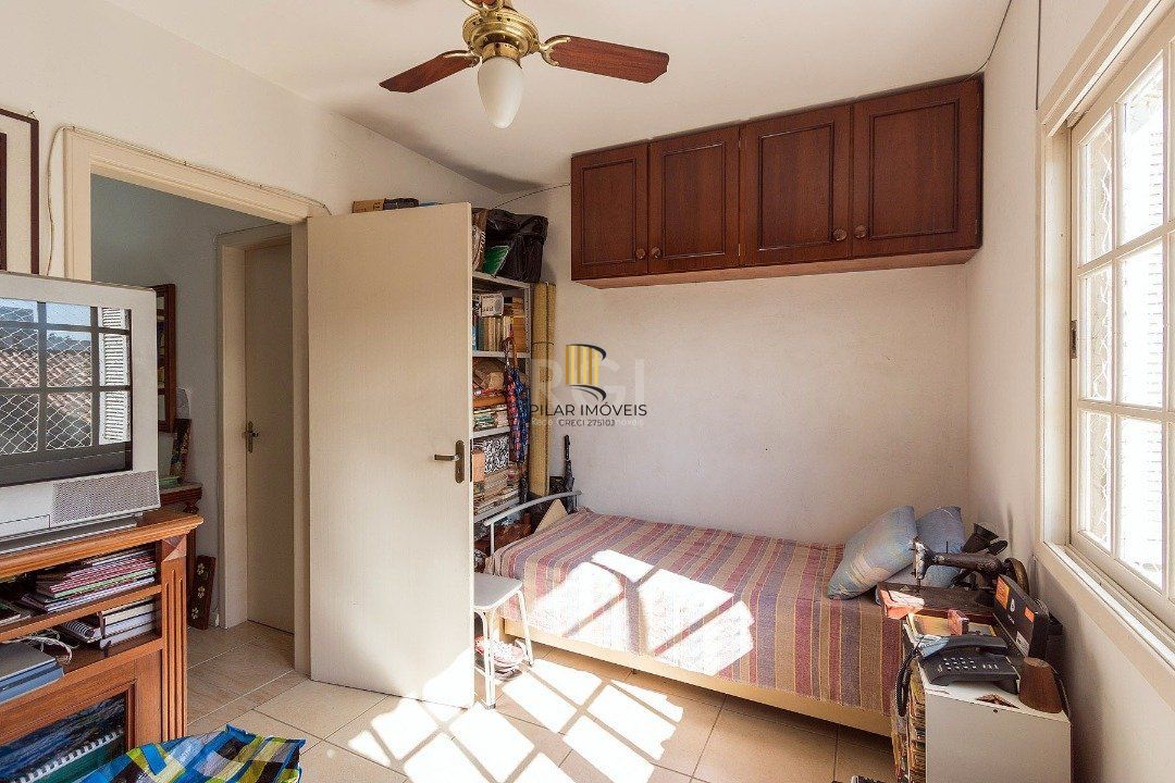 Casa para Venda - 124m², 2 dormitórios, sendo 1 suites, 2 vagas - Hípica