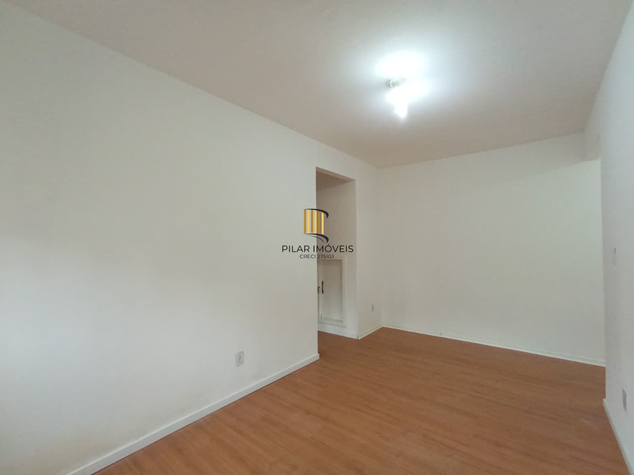 Apartamento 1 dormitório, á venda no bairro Santa Tereza em Porto Alegre.