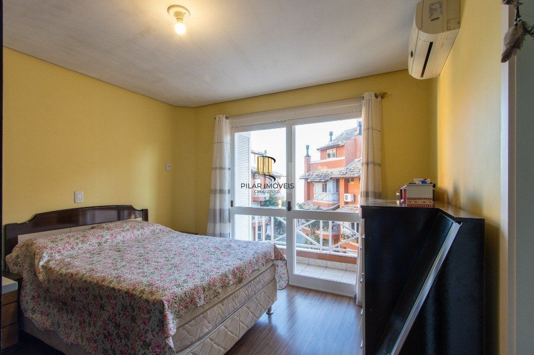 Casa de Condomínio 4 dormitórios no bairro Vila Assunção