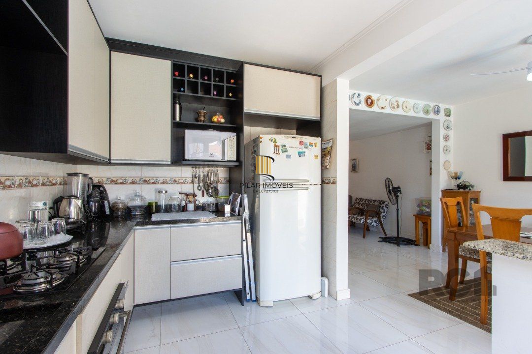 Casa com 3 dormitórios, sendo 1 suíte para venda  no bairro Hípica