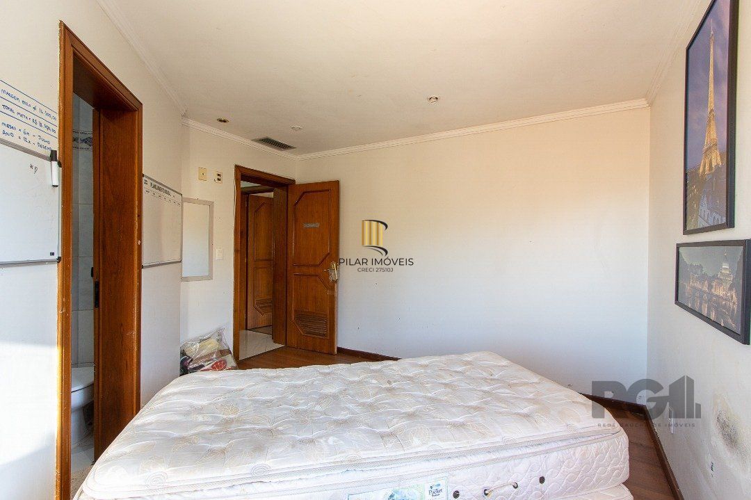 Casa para Venda - 450m², 4 dormitórios, sendo 4 suites, 5 vagas - Vila Assunção