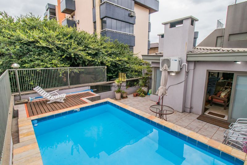 Cobertura Exclusiva com Vista Privilegiada no Coração do Bairro Moinhos de Vento