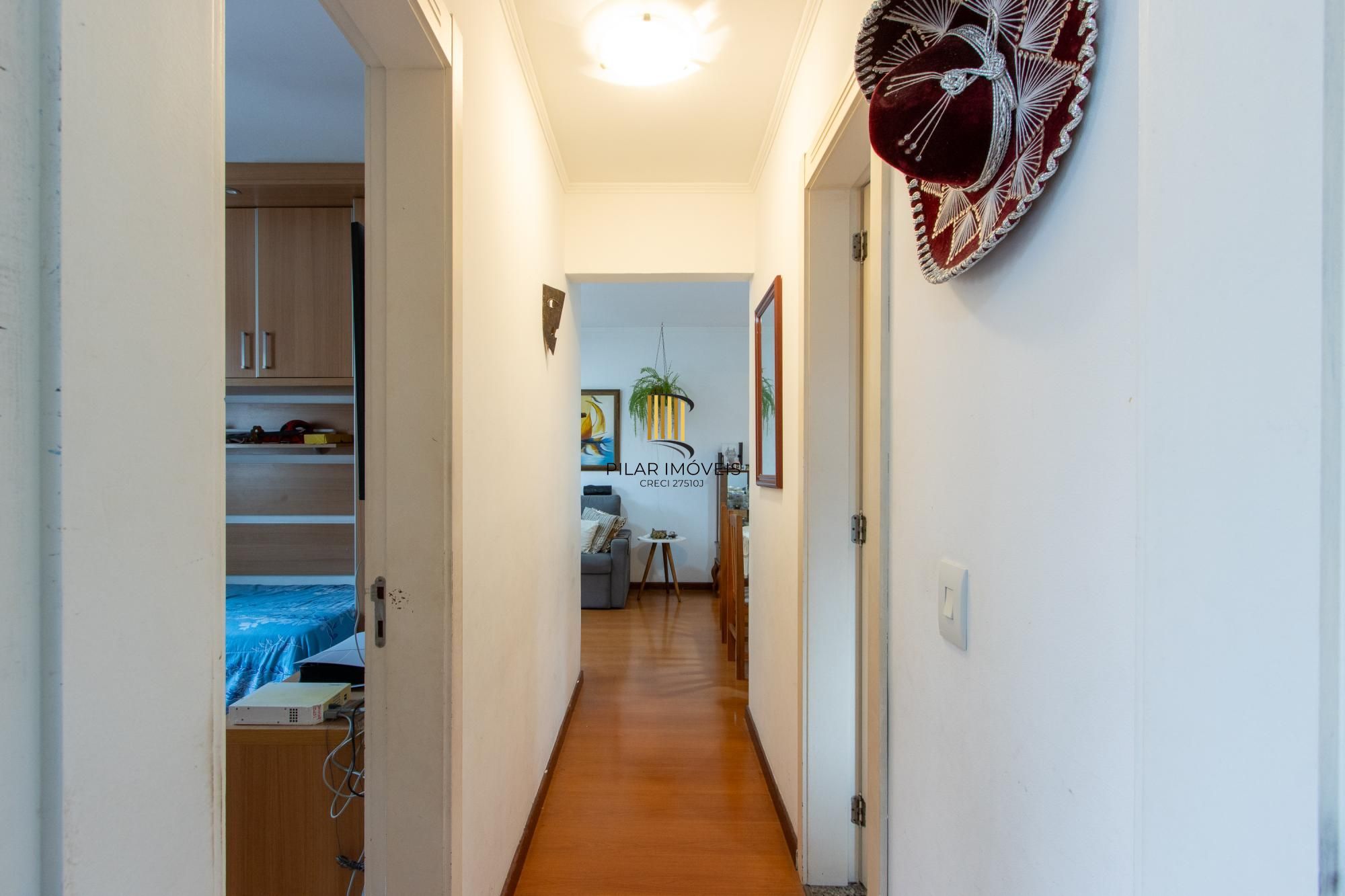 OPORTUNIDADE!!! Apartamento semimobiliado!!!