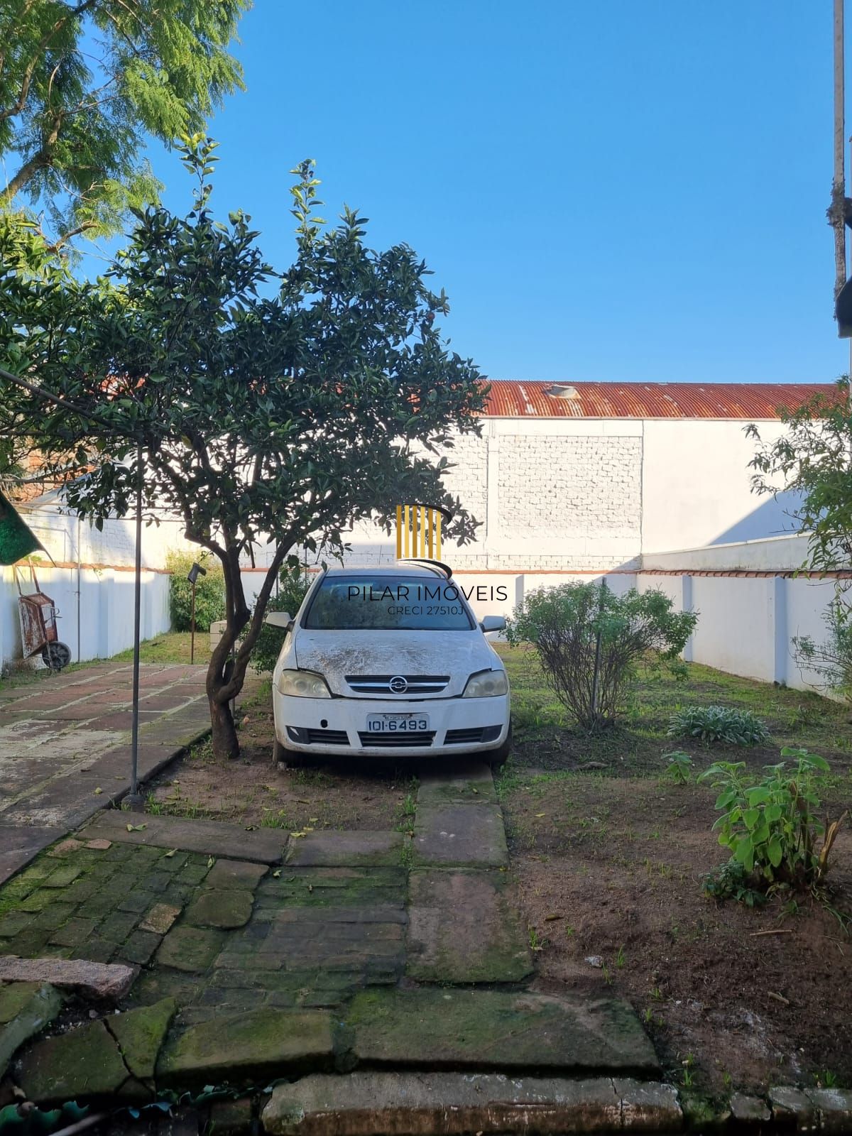 Casa 3 dormitórios no bairro Camaquã