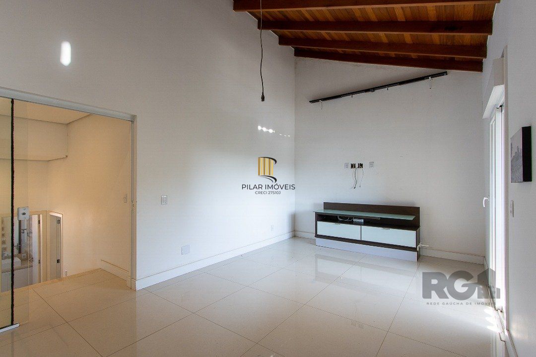 Casa 4 dormitórios no bairro Nonoai